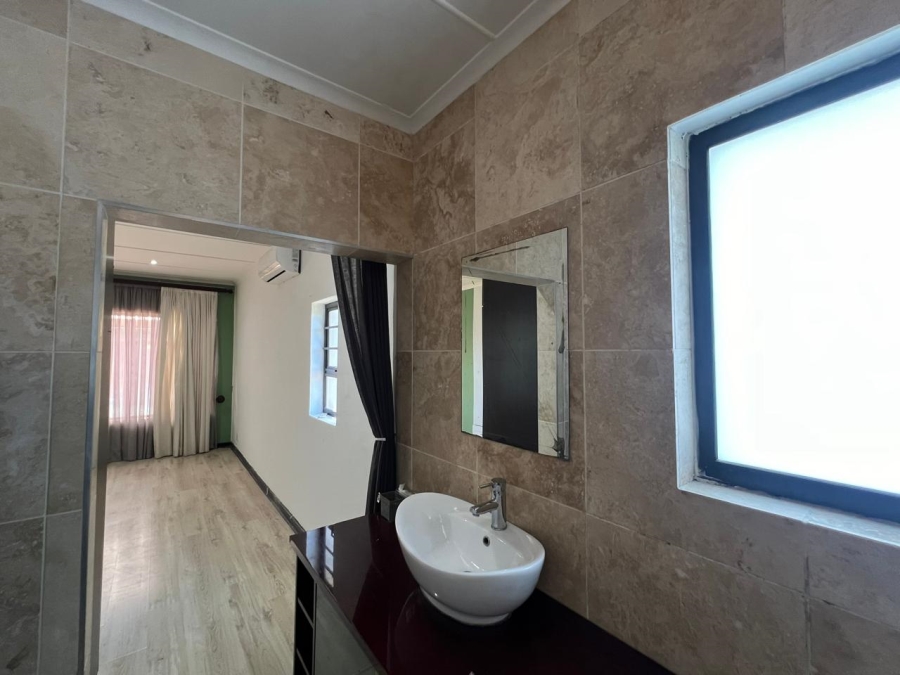 3 Bedroom Property for Sale in Beacon Bay Eastern Cape